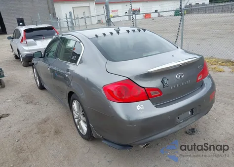 2012 Infiniti G37 Journey z USA, uszkodzony, nr VIN JN1CV6AP7CM621555